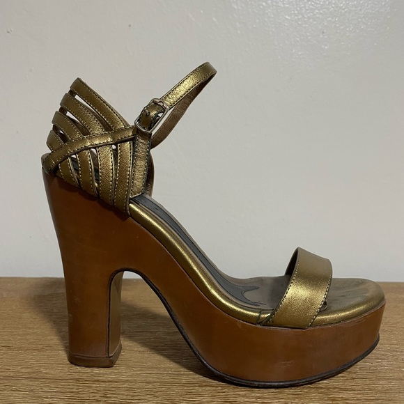 Y2K Vintage MARNI Gold CHUNKY Heels Size 5.5 - Picture 8 of 8